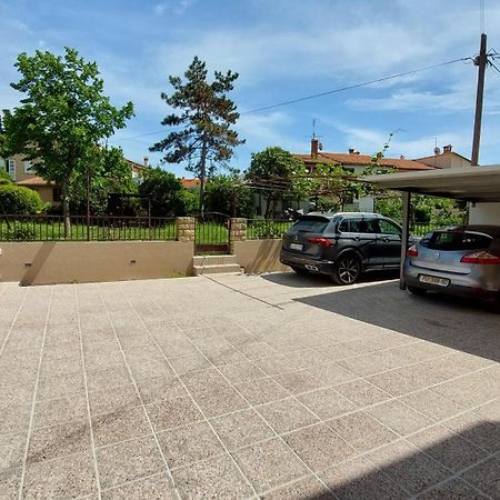 Apartment Nina روفينج المظهر الخارجي الصورة