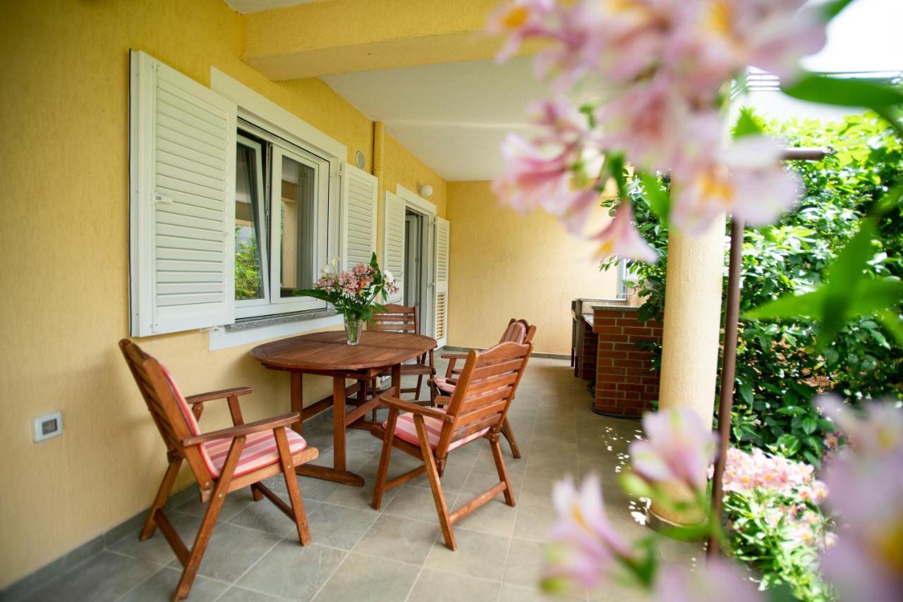 Apartment Nina روفينج المظهر الخارجي الصورة