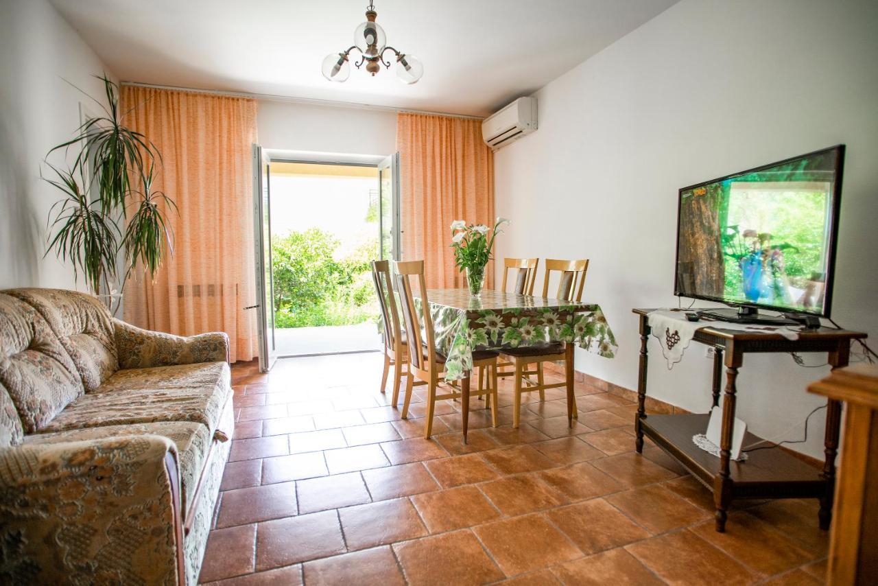 Apartment Nina روفينج المظهر الخارجي الصورة
