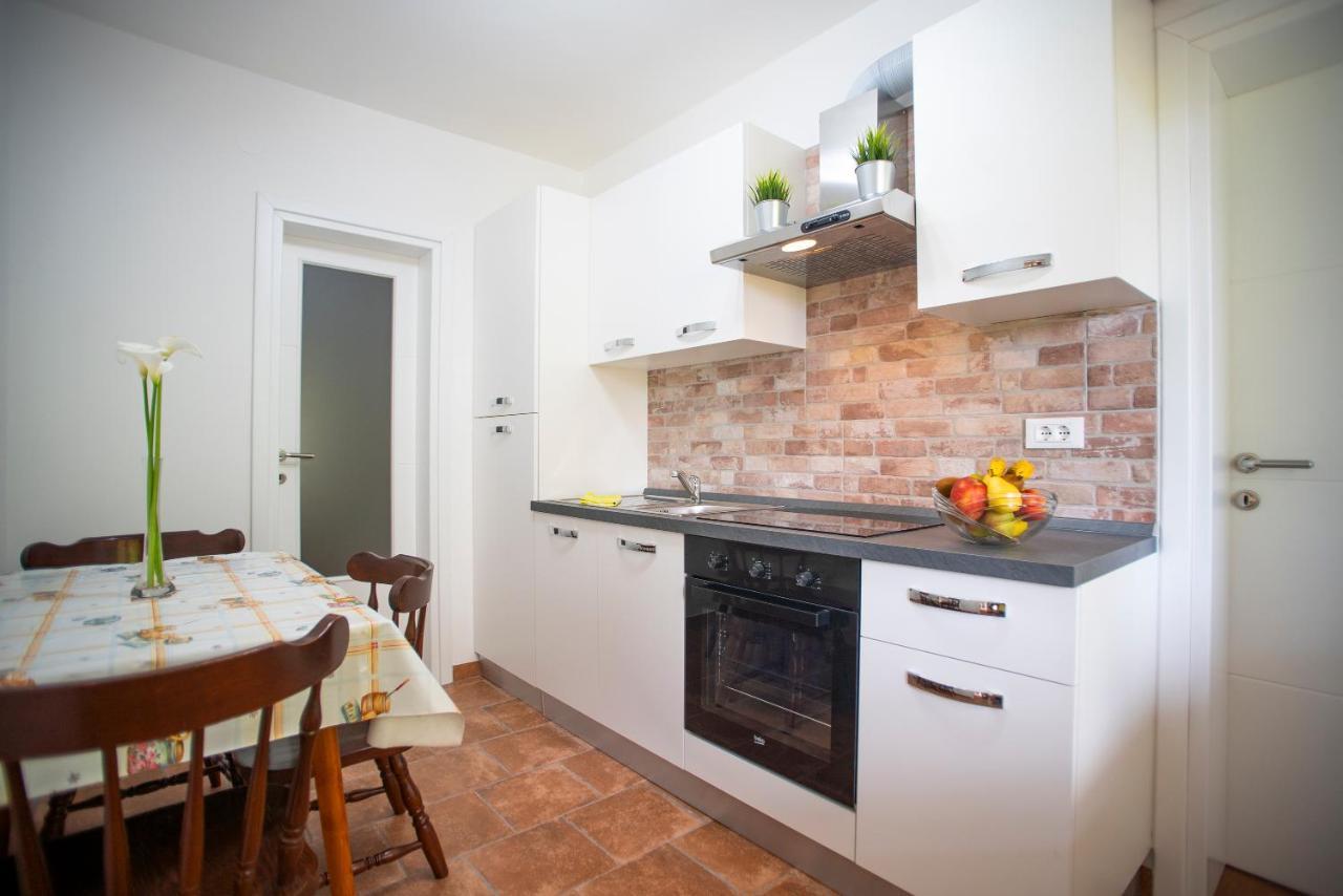Apartment Nina روفينج المظهر الخارجي الصورة